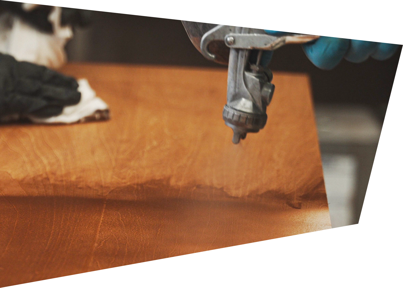 木工塗装 作業風景