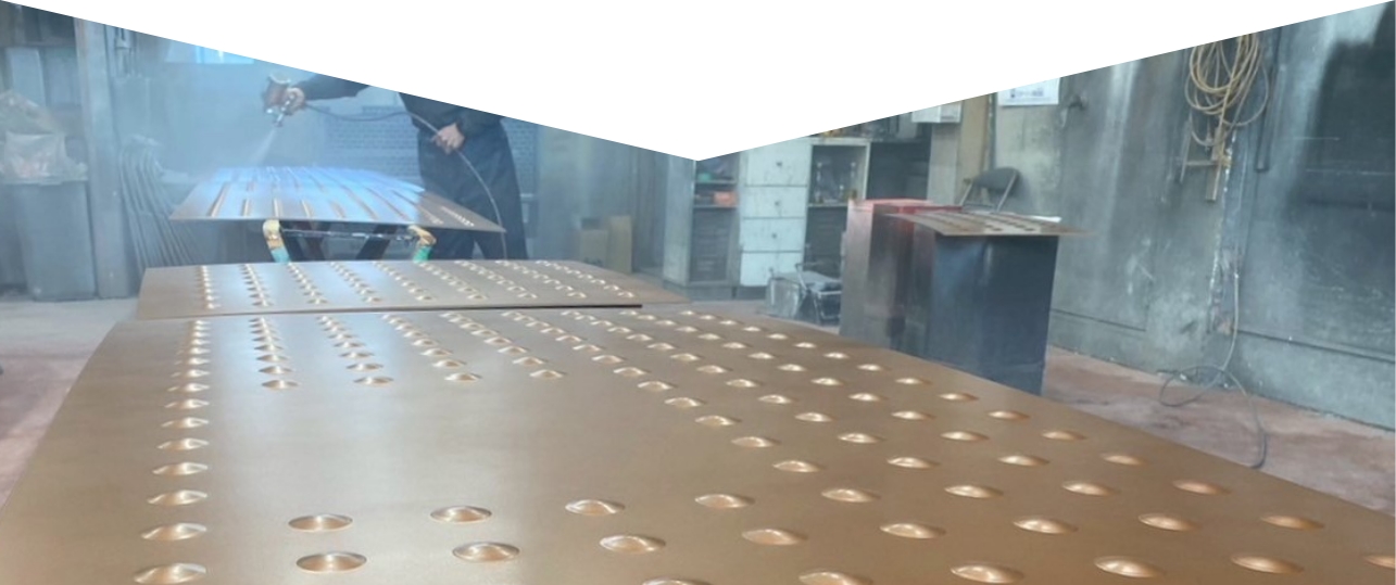 大型什器 作業風景